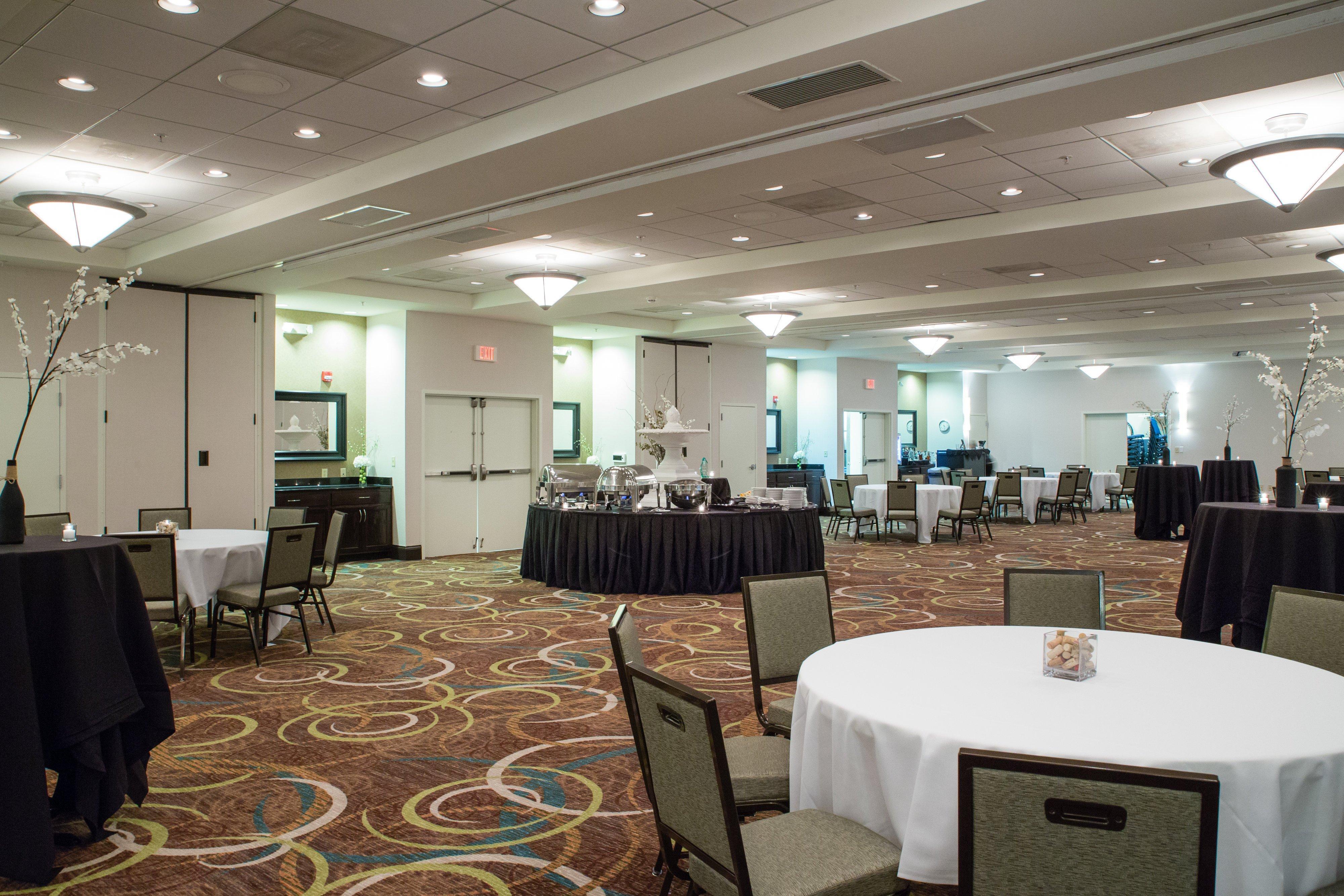 Holiday Inn Hotel & Suites Bloomington Airport By Ihg Exterior foto